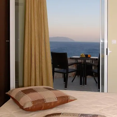 Hotel Kythera Irida 3*